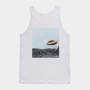 A UFO Landing in the Civil War Tank Top